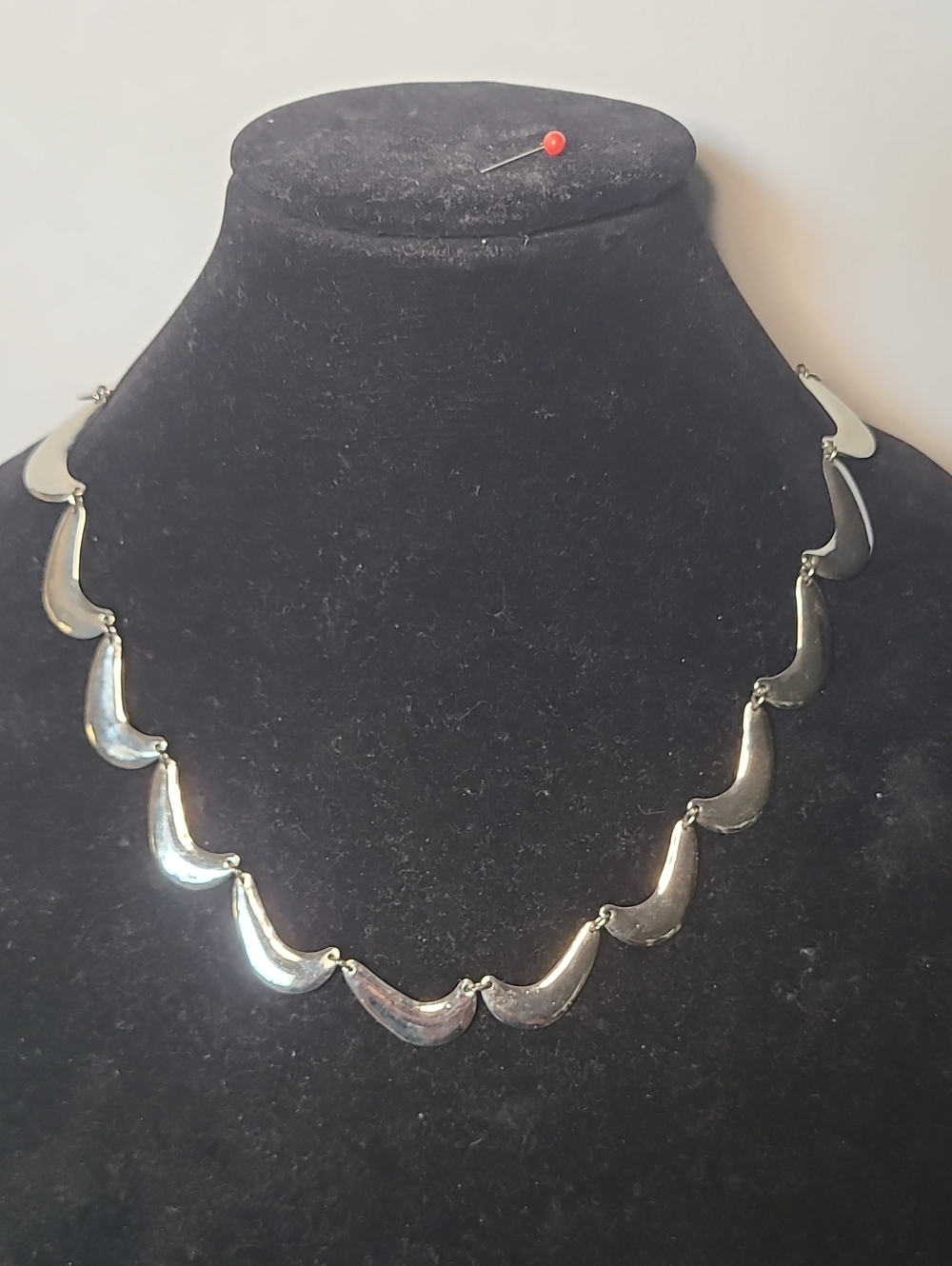 Vintage Silver Wave Link Necklace - Elegant Women's Jewelry
